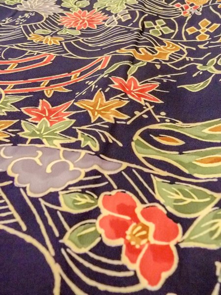 画像8: O0312G 女性用小紋  シルク(正絹) 藍, 梅 【中古】【USED】【リサイクル】 ★★★★☆【O0312G】 (8)