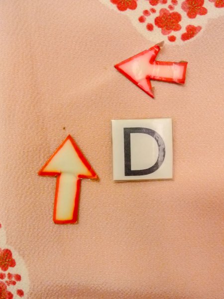 画像17: O0312H 女性用小紋  シルク（正絹） 薄い桃色, 梅 【中古】【USED】【リサイクル】 ★☆☆☆☆【O0312H】 (17)