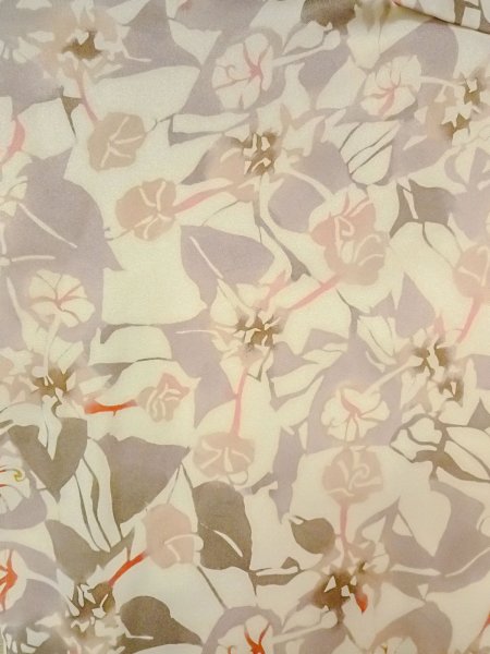 画像3: O0312I 女性用小紋  シルク(正絹) 薄いオフ ホワイト, 葉 【中古】【USED】【リサイクル】 ★★★☆☆【O0312I】 (3)