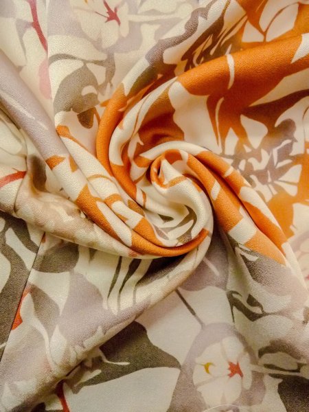 画像11: O0312I 女性用小紋  シルク(正絹) 薄いオフ ホワイト, 葉 【中古】【USED】【リサイクル】 ★★★☆☆【O0312I】 (11)