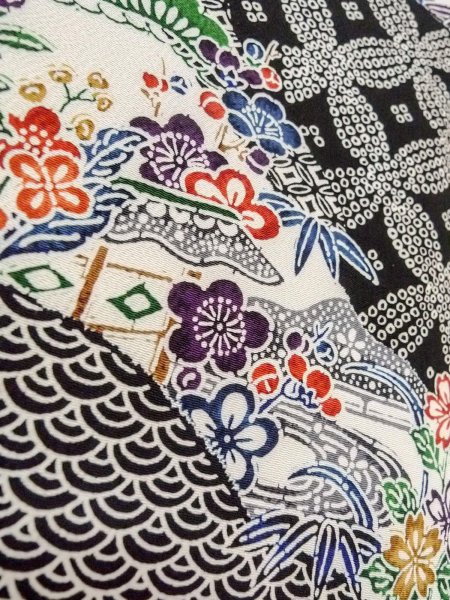 画像9: O0312J 女性用小紋  シルク(正絹) 黒, 桜 【中古】【USED】【リサイクル】 ★★★☆☆【O0312J】 (9)