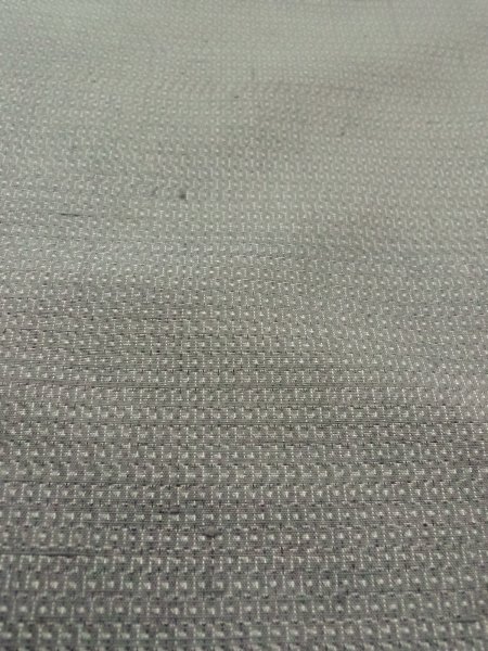 画像7: O0312M 男性用着物 結城紬 シルク（正絹） 淡い灰色, 亀甲 【中古】【USED】【リサイクル】 ★★★☆☆【O0312M】 (7)