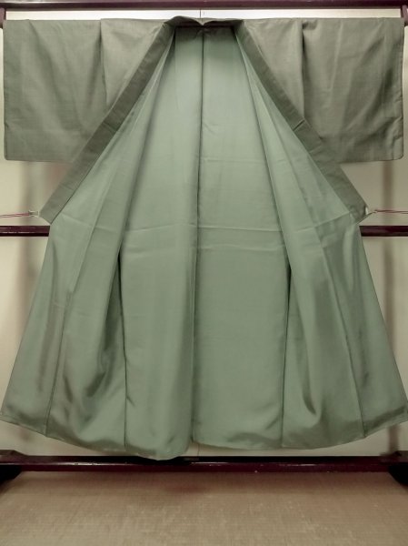 画像2: O0312Q 男性用着物 大島紬 シルク（正絹） 灰色, 亀甲 【中古】【USED】【リサイクル】 ★★★☆☆【O0312Q】 (2)