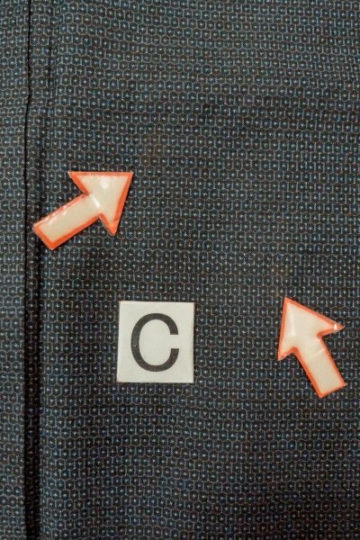 画像12: O0313A 男性用着物 大島紬 シルク（正絹） 紺, 亀甲 【中古】【USED】【リサイクル】 ★★★☆☆【O0313A】 (12)