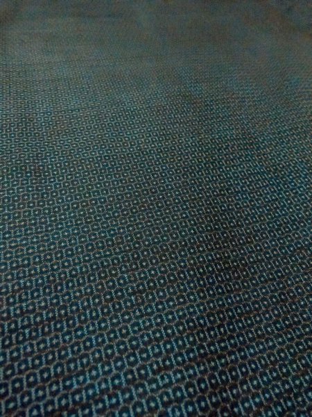 画像16: O0313B 男性用羽織 大島紬 シルク（正絹） 紺, 亀甲 【中古】【USED】【リサイクル】 ★★★☆☆【O0313B】 (16)