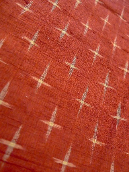 画像7: O0328A 女性用紬  シルク(正絹) 鮮やか朱赤, 十字 【中古】【USED】【リサイクル】 ★★★★☆【O0328A】 (7)