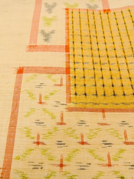 画像9: O0328C 女性用紬  シルク(正絹) ベージュ, 四角 【中古】【USED】【リサイクル】 ★★★☆☆【O0328C】 (9)