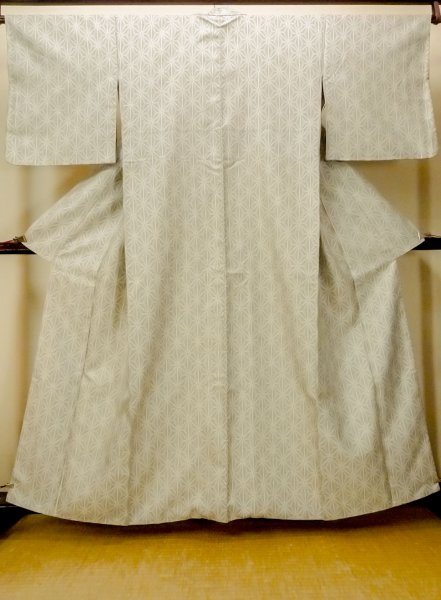 画像1: O0328E 女性用紬  シルク（正絹） 黒, 麻の葉 【中古】【USED】【リサイクル】 ★★☆☆☆【O0328E】 (1)