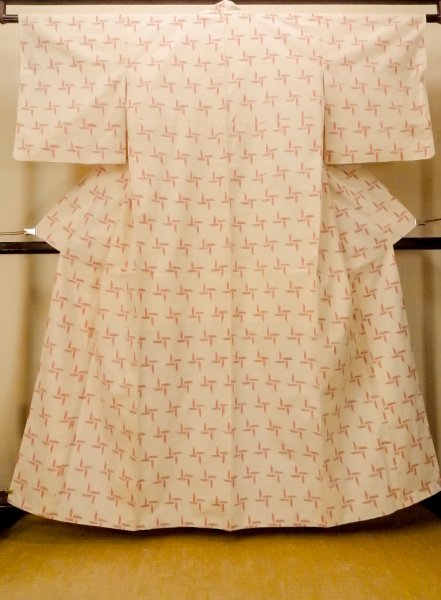 画像1: O0328K 女性用紬  シルク（正絹） アイボリー, 抽象的模様 【中古】【USED】【リサイクル】 ★★★☆☆【O0328K】 (1)