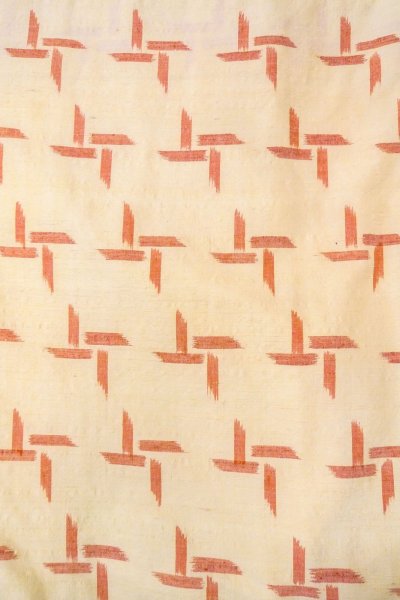 画像4: O0328K 女性用紬  シルク(正絹) アイボリー, 抽象的模様 【中古】【USED】【リサイクル】 ★★★☆☆【O0328K】 (4)