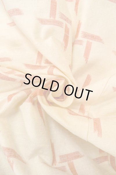 画像12: O0328K 女性用紬  シルク（正絹） アイボリー, 抽象的模様 【中古】【USED】【リサイクル】 ★★★☆☆【O0328K】 (12)