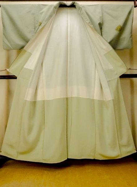 画像2: O0328M 女性用紬  シルク(正絹) 淡い緑色, 花 【中古】【USED】【リサイクル】 ★★★☆☆【O0328M】 (2)