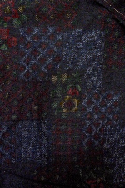 画像3: O0328R 女性用紬 十日町紬 シルク（正絹） 深い藍, 花 【中古】【USED】【リサイクル】 ★★★☆☆【O0328R】 (3)