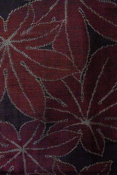 画像4: O0328S 女性用紬  シルク（正絹） 黒, もみじ 【中古】【USED】【リサイクル】 ★★★★☆【O0328S】 (4)