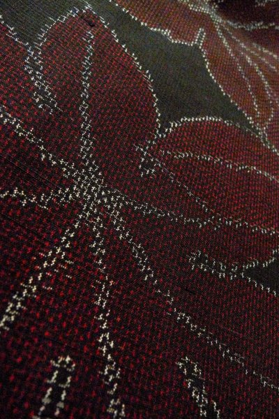 画像9: O0328S 女性用紬  シルク（正絹） 黒, もみじ 【中古】【USED】【リサイクル】 ★★★★☆【O0328S】 (9)