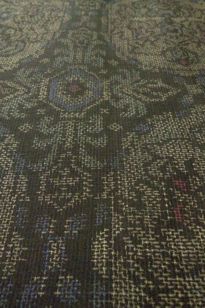 画像9: O0328W 女性用紬  シルク（正絹） 深い灰色, 更紗 【中古】【USED】【リサイクル】 ★★★★☆【O0328W】 (9)