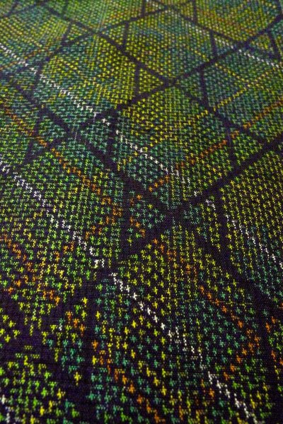 画像9: O0329A 女性用紬 十日町紬 シルク（正絹） 深い緑色, 菱 【中古】【USED】【リサイクル】 ★★★★☆【O0329A】 (9)