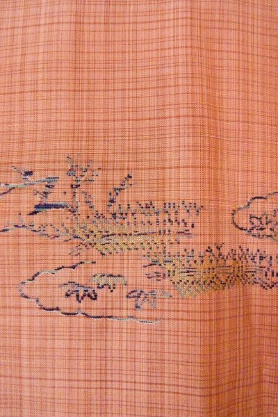 画像5: O0329E 女性用紬  シルク（正絹） 薄い珊瑚色, もみじ 【中古】【USED】【リサイクル】 ★★☆☆☆【O0329E】 (5)