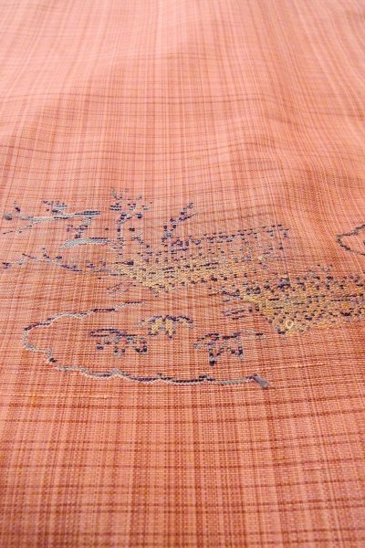 画像9: O0329E 女性用紬  シルク（正絹） 薄い珊瑚色, もみじ 【中古】【USED】【リサイクル】 ★★☆☆☆【O0329E】 (9)