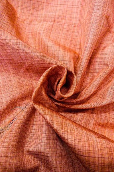 画像11: O0329E 女性用紬  シルク（正絹） 薄い珊瑚色, もみじ 【中古】【USED】【リサイクル】 ★★☆☆☆【O0329E】 (11)