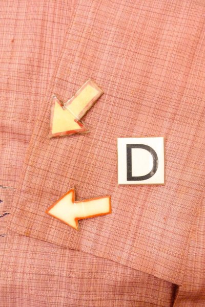 画像17: O0329E 女性用紬  シルク（正絹） 薄い珊瑚色, もみじ 【中古】【USED】【リサイクル】 ★★☆☆☆【O0329E】 (17)