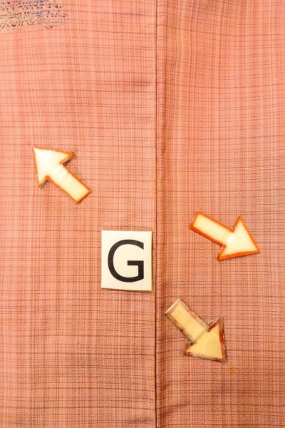 画像20: O0329E 女性用紬  シルク（正絹） 薄い珊瑚色, もみじ 【中古】【USED】【リサイクル】 ★★☆☆☆【O0329E】 (20)