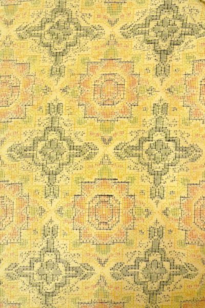 画像3: O0329F 女性用紬  シルク（正絹） 淡い黄色, 花 【中古】【USED】【リサイクル】 ★★★★☆【O0329F】 (3)