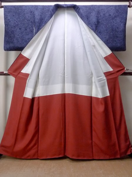 画像2: O0419A 女性用小紋  シルク（正絹） 深い藍, 菊 【中古】【USED】【リサイクル】 ★★★★☆【O0419A】 (2)