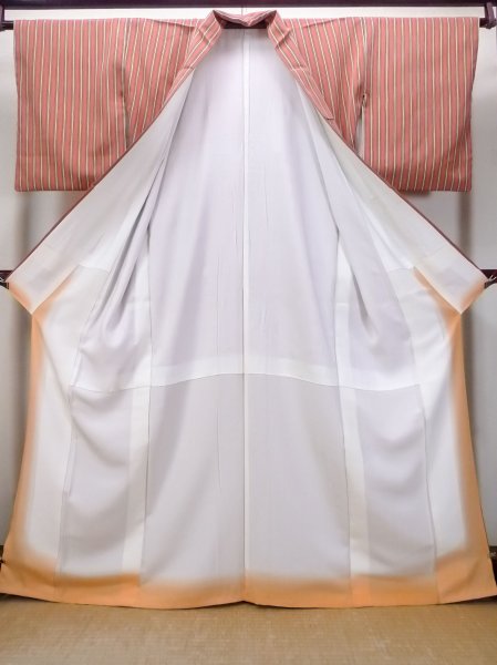 画像2: O0419B 女性用織  シルク（正絹） 淡い橙色, 縞 【中古】【USED】【リサイクル】 ★★★★☆【O0419B】 (2)