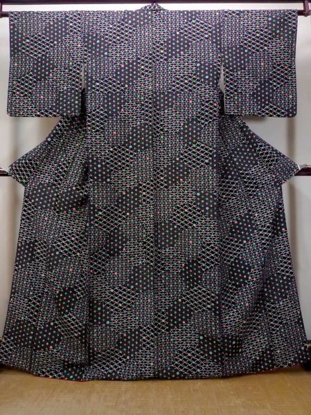画像1: O0419C 女性用小紋  シルク（正絹） 黒, 麻の葉 【中古】【USED】【リサイクル】 ★★★☆☆【O0419C】 (1)