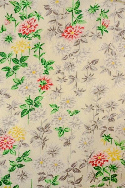 画像3: O0419E 女性用小紋  シルク（正絹） オフ　ホワイト, 菊 【中古】【USED】【リサイクル】 ★★★☆☆【O0419E】 (3)