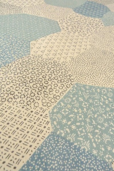 画像10: O0419H 女性用小紋  シルク（正絹） オフ　ホワイト, 花 【中古】【USED】【リサイクル】 ★★☆☆☆【O0419H】 (10)