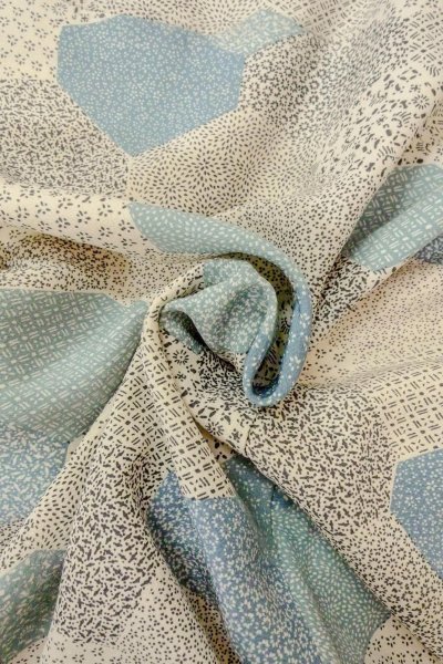 画像11: O0419H 女性用小紋  シルク（正絹） オフ　ホワイト, 花 【中古】【USED】【リサイクル】 ★★☆☆☆【O0419H】 (11)