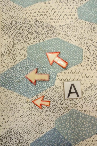 画像14: O0419H 女性用小紋  シルク（正絹） オフ　ホワイト, 花 【中古】【USED】【リサイクル】 ★★☆☆☆【O0419H】 (14)