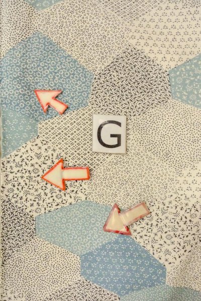 画像20: O0419H 女性用小紋  シルク（正絹） オフ　ホワイト, 花 【中古】【USED】【リサイクル】 ★★☆☆☆【O0419H】 (20)