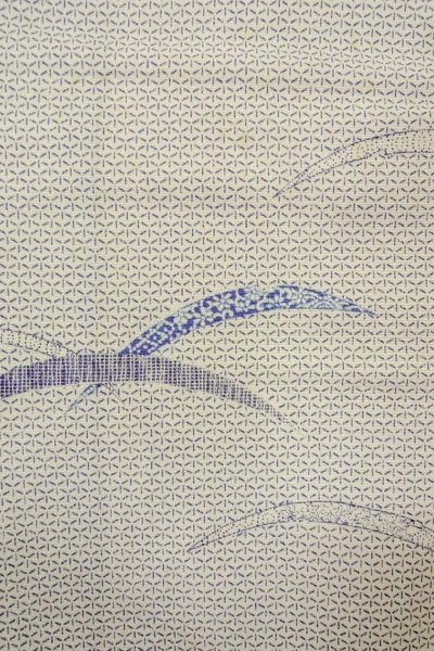 画像6: O0419I 女性用小紋  シルク（正絹） オフ　ホワイト, 芝草 【中古】【USED】【リサイクル】 ★☆☆☆☆【O0419I】 (6)