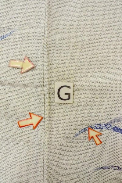 画像20: O0419I 女性用小紋  シルク（正絹） オフ　ホワイト, 芝草 【中古】【USED】【リサイクル】 ★☆☆☆☆【O0419I】 (20)