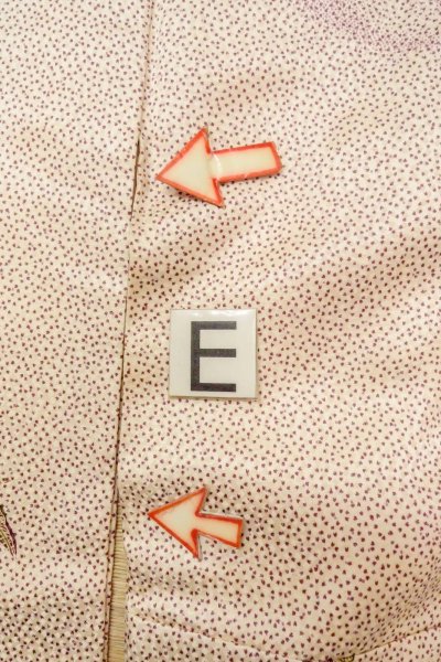 画像18: O0419K 女性用小紋  シルク（正絹） アイボリー, 桜 【中古】【USED】【リサイクル】 ★★☆☆☆【O0419K】 (18)