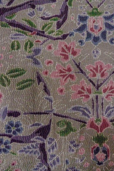 画像7: O0419M 女性用小紋  シルク（正絹） 淡い灰色がかったオリーブ, 花 【中古】【USED】【リサイクル】 ★★★☆☆【O0419M】 (7)