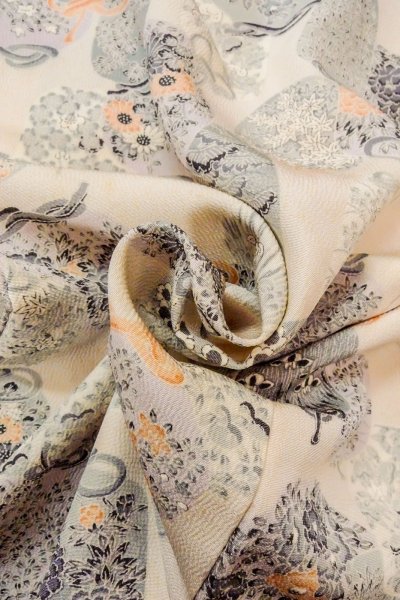 画像11: O0419N 女性用小紋  シルク（正絹） オフ　ホワイト, ぼたん 【中古】【USED】【リサイクル】 ★☆☆☆☆【O0419N】 (11)