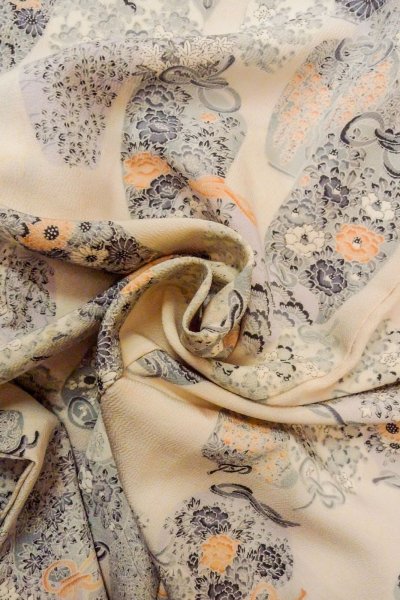 画像12: O0419N 女性用小紋  シルク（正絹） オフ　ホワイト, ぼたん 【中古】【USED】【リサイクル】 ★☆☆☆☆【O0419N】 (12)