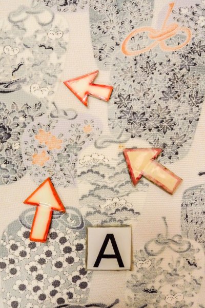 画像14: O0419N 女性用小紋  シルク（正絹） オフ　ホワイト, ぼたん 【中古】【USED】【リサイクル】 ★☆☆☆☆【O0419N】 (14)