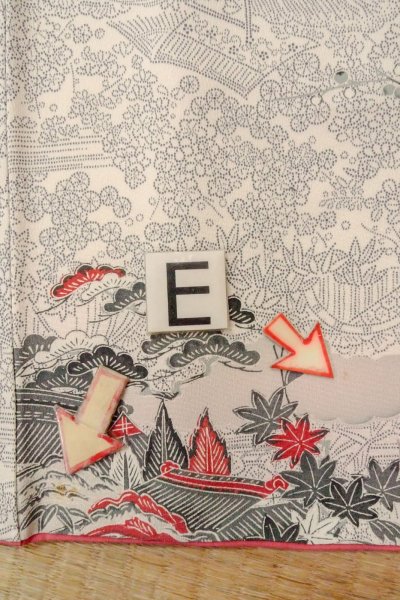 画像18: O0419Q 女性用小紋  シルク（正絹） 白, 梅 【中古】【USED】【リサイクル】 ★★★☆☆【O0419Q】 (18)