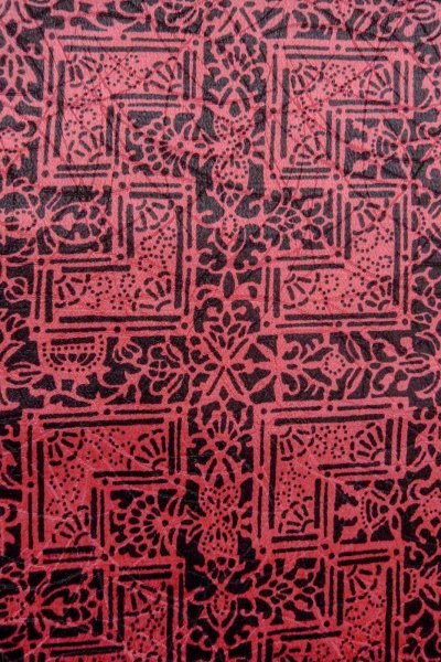 画像5: O0419T 女性用小紋  シルク（正絹） 深い赤色, 唐花 【中古】【USED】【リサイクル】 ★★★★☆【O0419T】 (5)