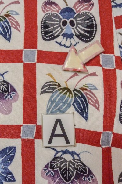 画像14: O0419W 女性用小紋  シルク（正絹） オフ　ホワイト, 花 【中古】【USED】【リサイクル】 ★★★☆☆【O0419W】 (14)