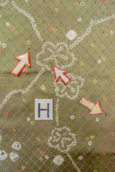 画像21: O0419Y 女性用小紋  シルク（正絹） 光沢のある淡いオリーブ, 花 【中古】【USED】【リサイクル】 ★★☆☆☆【O0419Y】 (21)