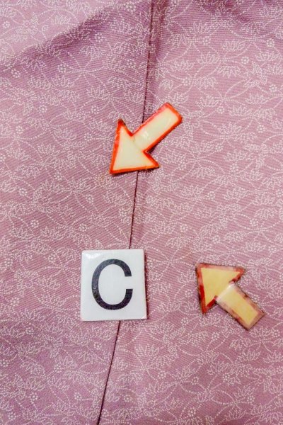 画像16: O0419Z 女性用小紋 江戸小紋 シルク（正絹） 灰色がかった桃色, 花 【中古】【USED】【リサイクル】 ★★☆☆☆【O0419Z】 (16)