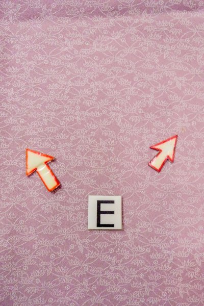 画像18: O0419Z 女性用小紋 江戸小紋 シルク（正絹） 灰色がかった桃色, 花 【中古】【USED】【リサイクル】 ★★☆☆☆【O0419Z】 (18)