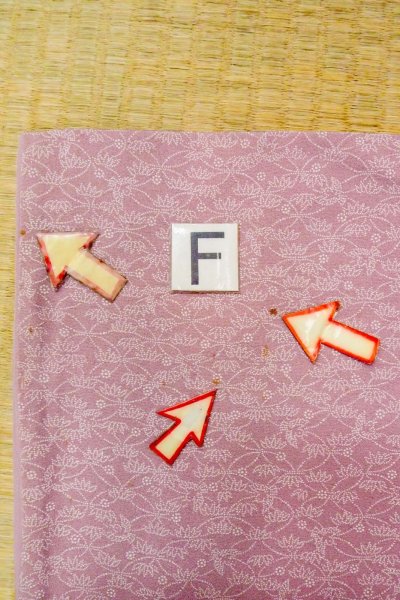 画像19: O0419Z 女性用小紋 江戸小紋 シルク（正絹） 灰色がかった桃色, 花 【中古】【USED】【リサイクル】 ★★☆☆☆【O0419Z】 (19)