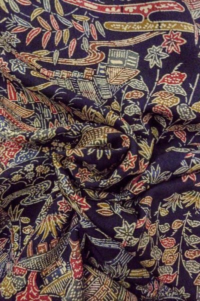 画像12: O0420D 女性用小紋  シルク（正絹） 深い藍, 花 【中古】【USED】【リサイクル】 ★★★★☆【O0420D】 (12)